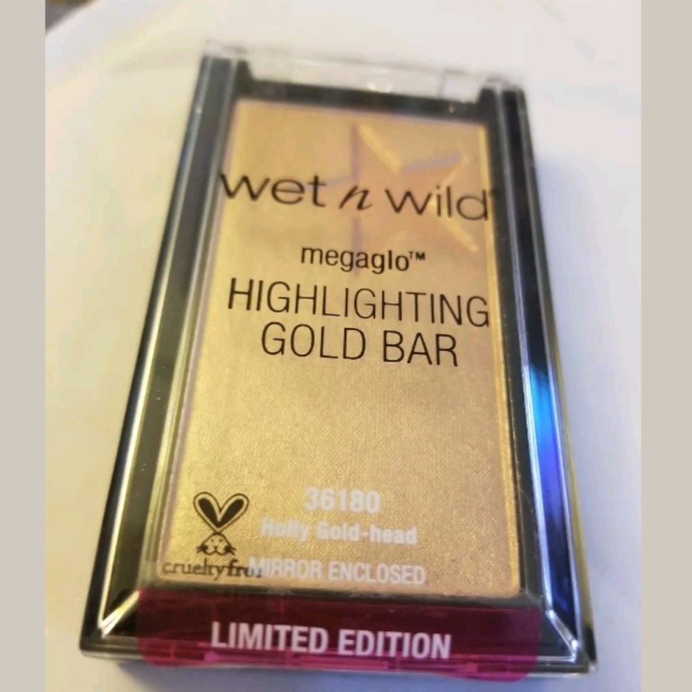 Limited edition WetnWild megaglo highlighter!